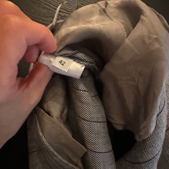 Gabriela Hearst Linen Pinstripe Tailored Pleated Pants — Size IT 42 (US 6) - Picture 7 of 8